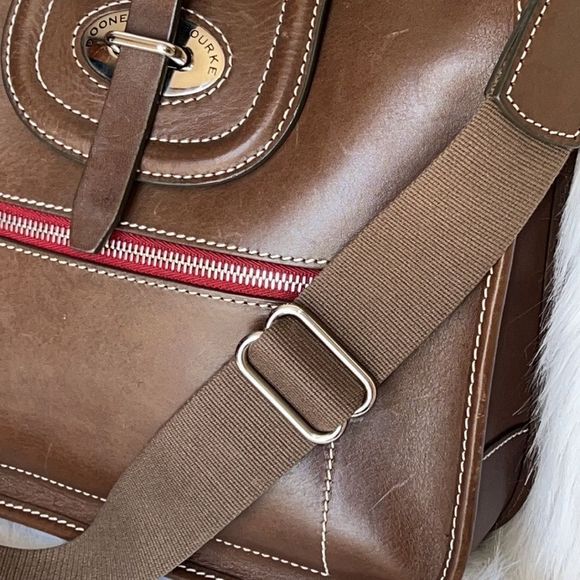 Dooney & Bourke brown leather shoulder bag purse - Picture 4 of 15